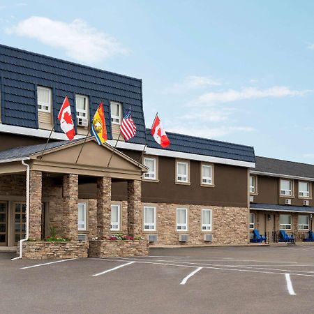 Days Inn By Wyndham Φρεντέρικτον Εξωτερικό φωτογραφία