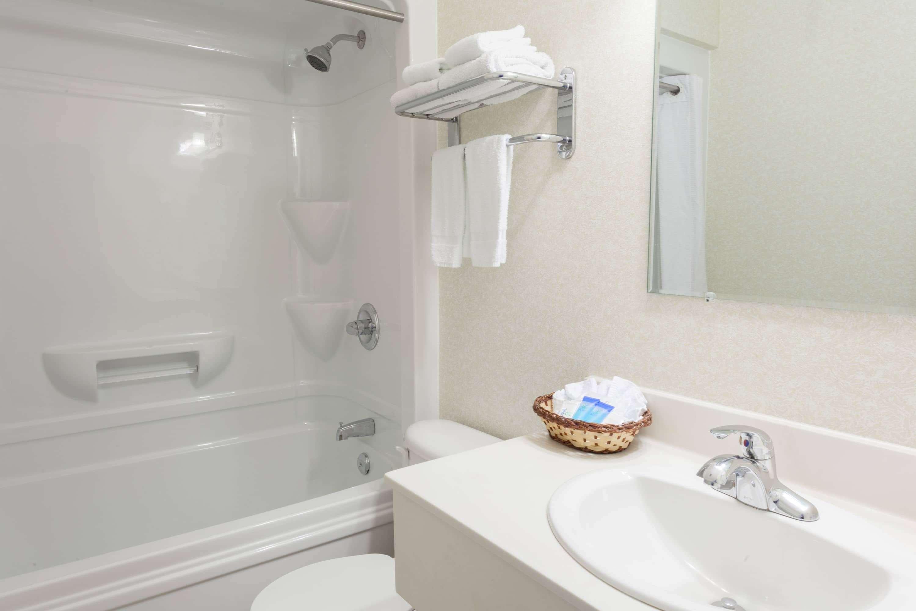 Days Inn By Wyndham Φρεντέρικτον Εξωτερικό φωτογραφία